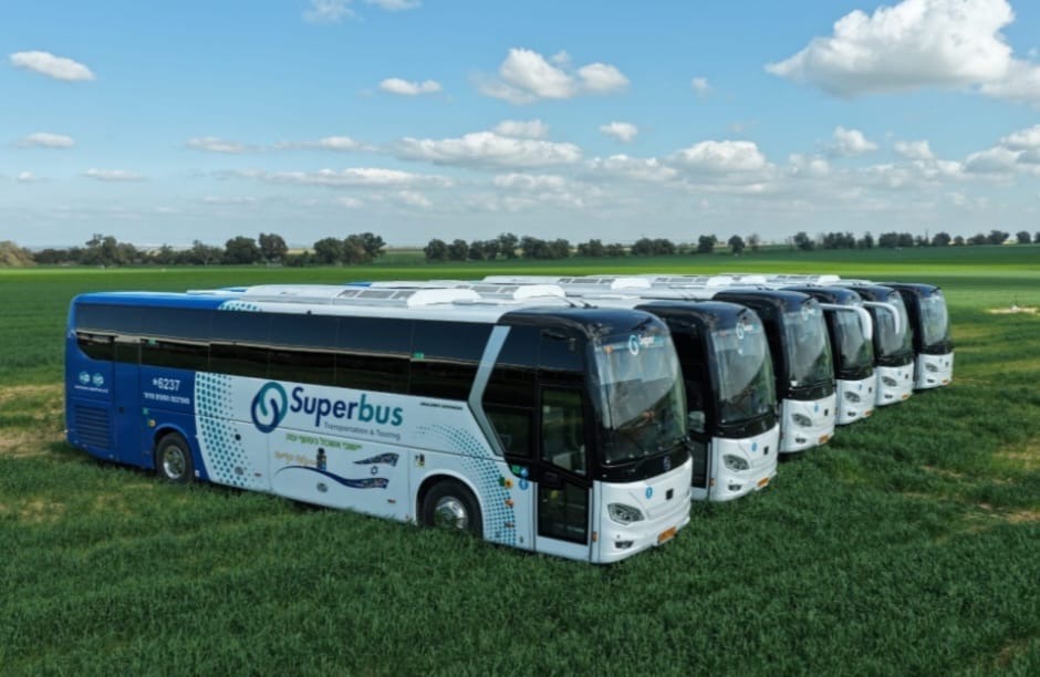 SUPERBUS (7)